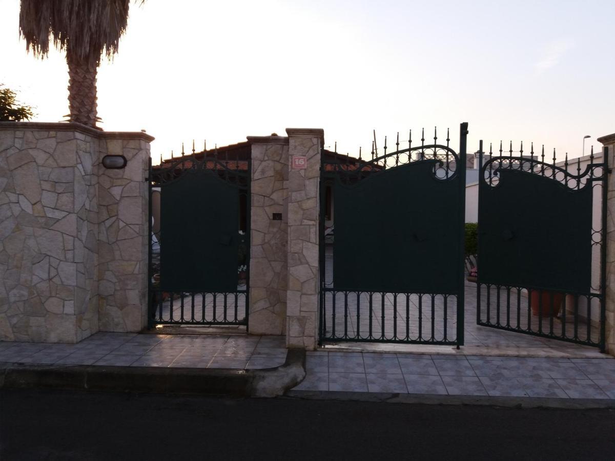 Casetta Dei Geranei Casalabate Ngoại thất bức ảnh